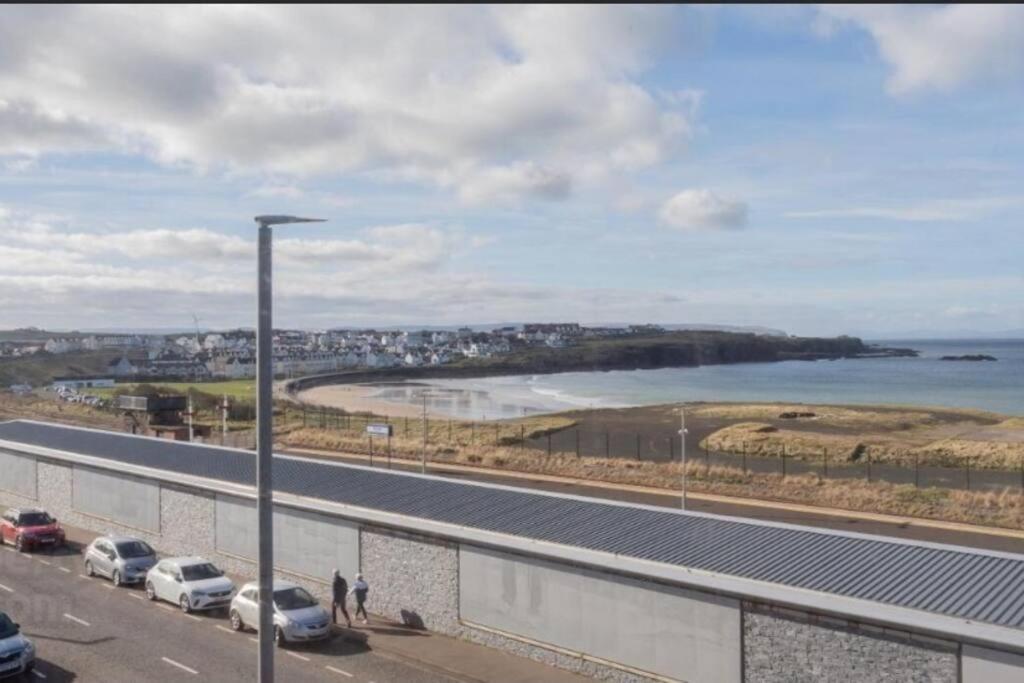 Modern Apartment With Sea Views Portrush Zewnętrze zdjęcie